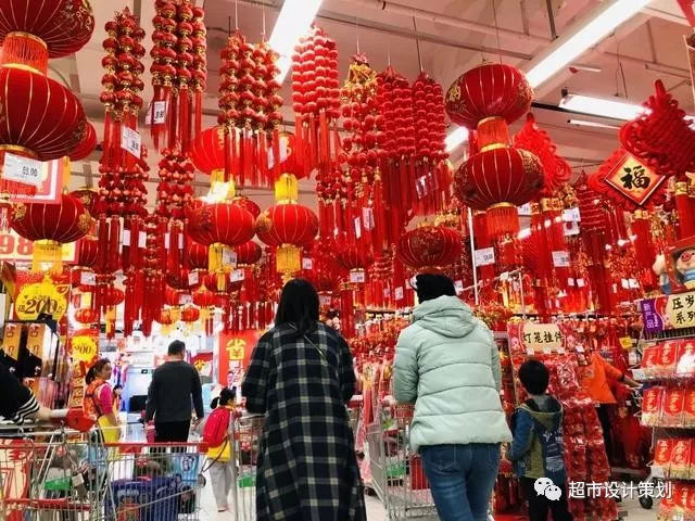 家乐福沃尔玛2019年春节年货陈列!