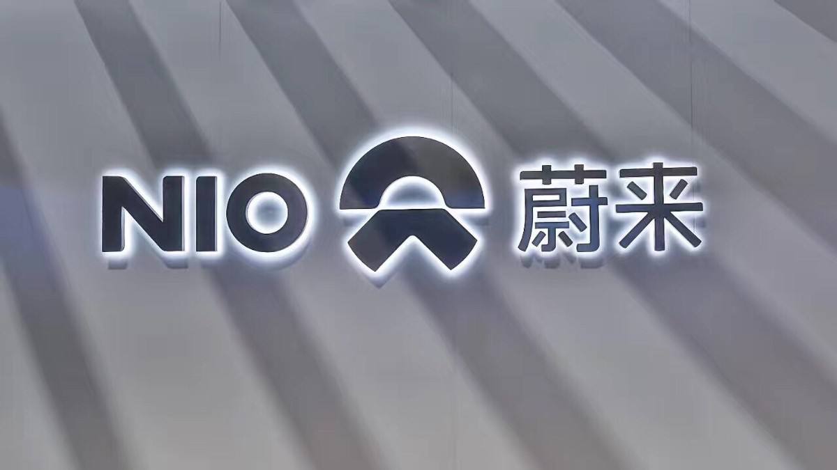 京东物流完成武汉智能配送第一单丨富士康开始生产口罩【Do说】